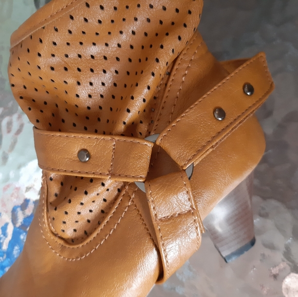 HOST PICK! NEW Boots ankle booties - heeled camel - Picture 10 of 16